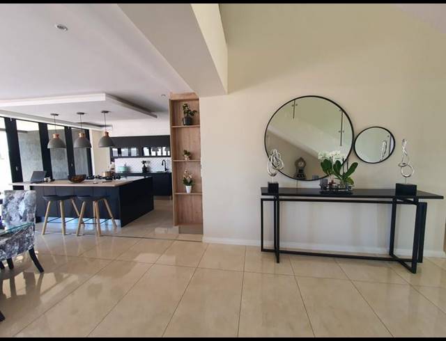 4 BEDROOM HOUSE FOR SALE IN GLEN ERASMIA